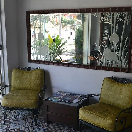 Vista Real Hotel 大雅台 外观 照片
