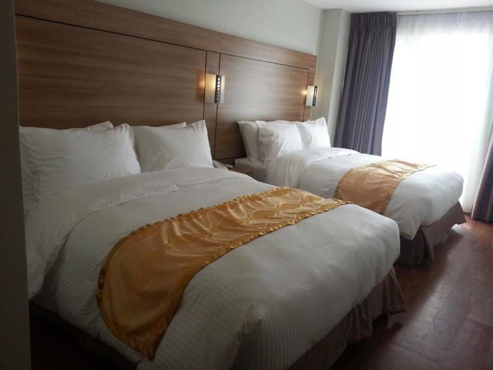 Vista Real Hotel 大雅台 外观 照片