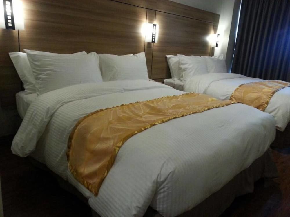 Vista Real Hotel 大雅台 外观 照片