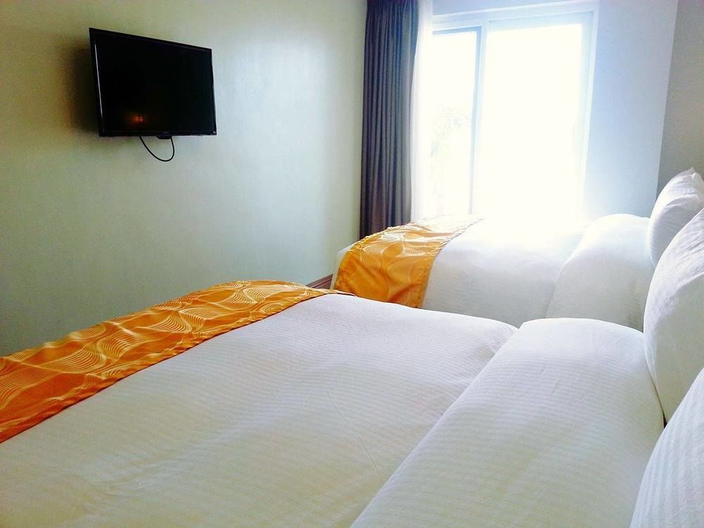 Vista Real Hotel 大雅台 外观 照片