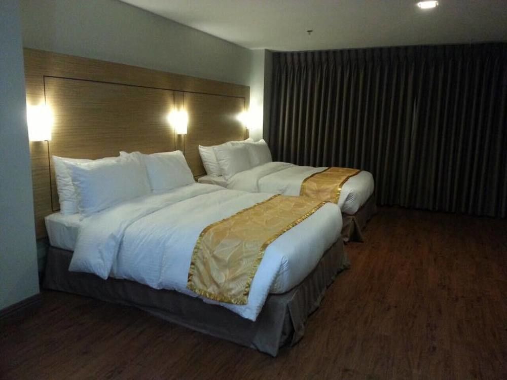Vista Real Hotel 大雅台 外观 照片