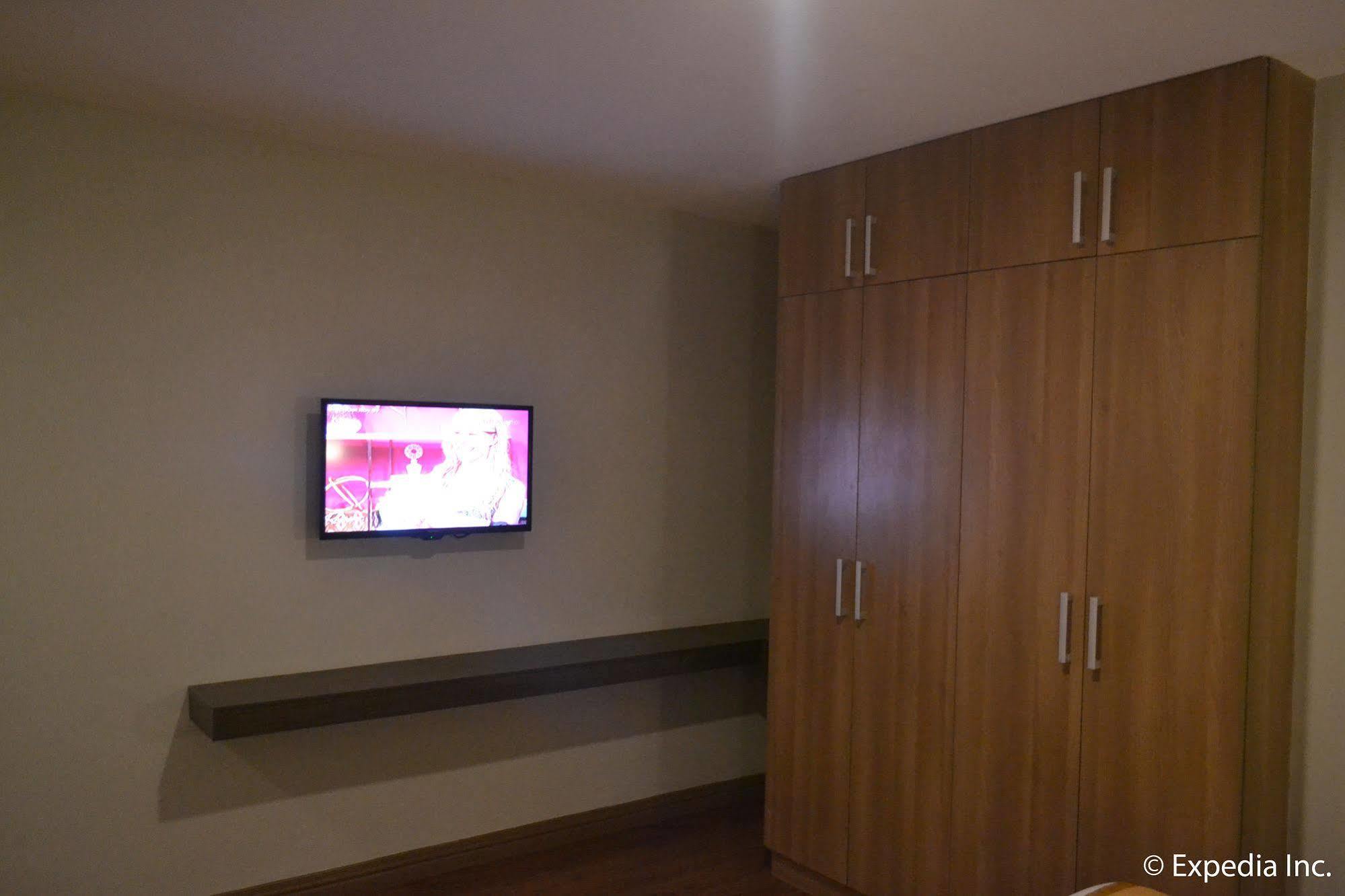 Vista Real Hotel 大雅台 外观 照片