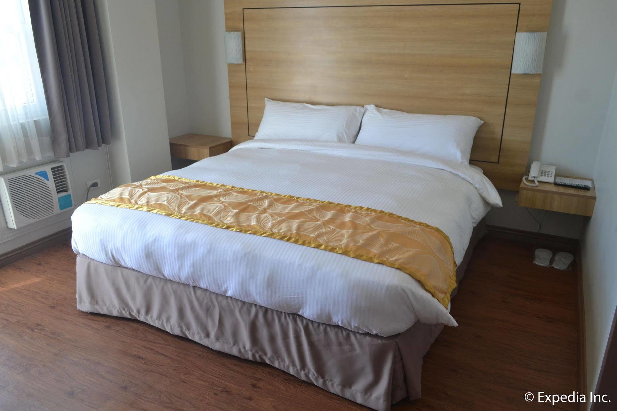 Vista Real Hotel 大雅台 外观 照片