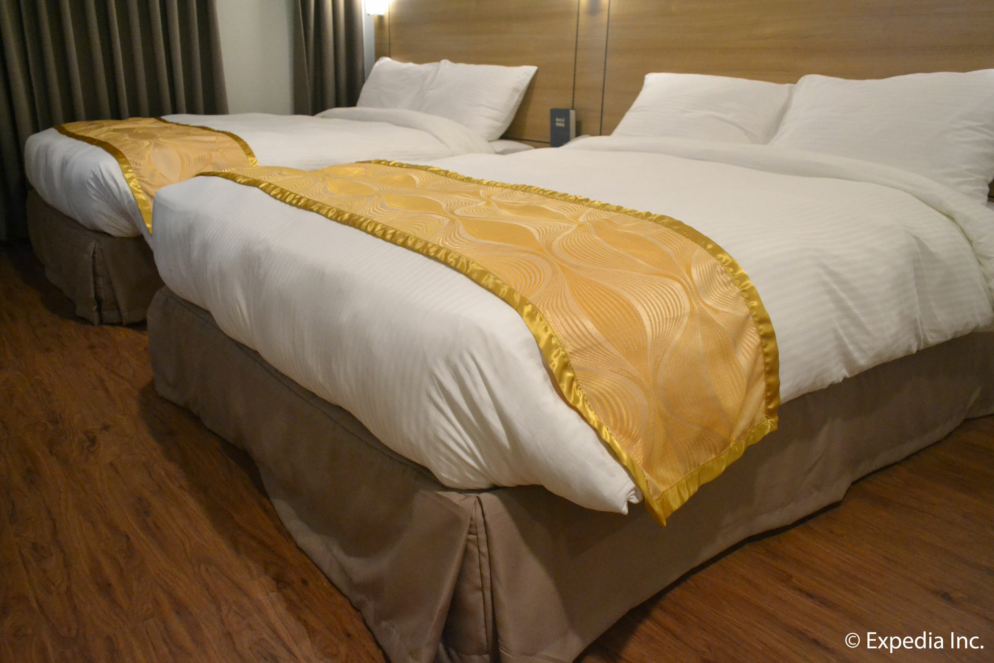 Vista Real Hotel 大雅台 外观 照片